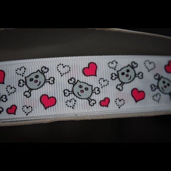 5/$20 grosgrain Ribbon 7/8” 5 yards skull kitties - Picture 2 of 3